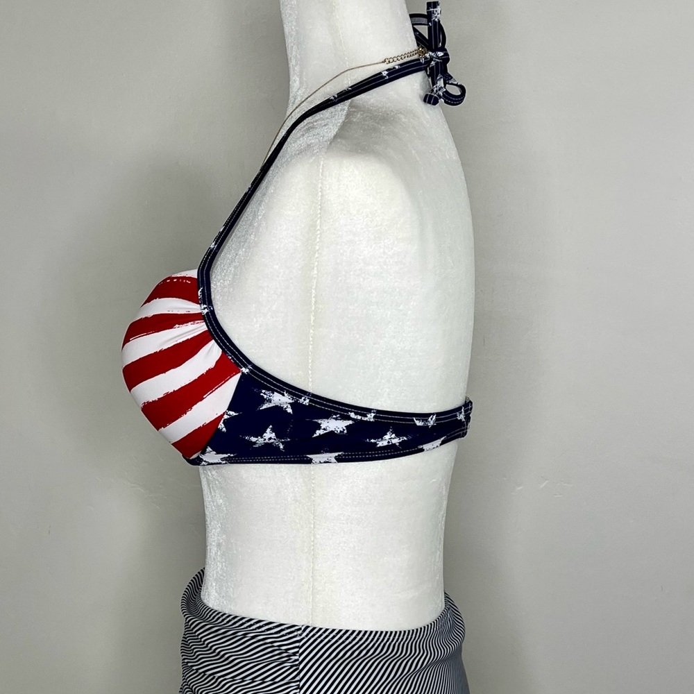 ❌SOLD❌ Xhilaration Stars & Stripes Underwire Bikini Top, Red White Blue, L - Picture 15 of 17